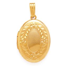 locket3 oval locket