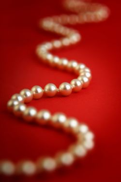 mom1 Pearls